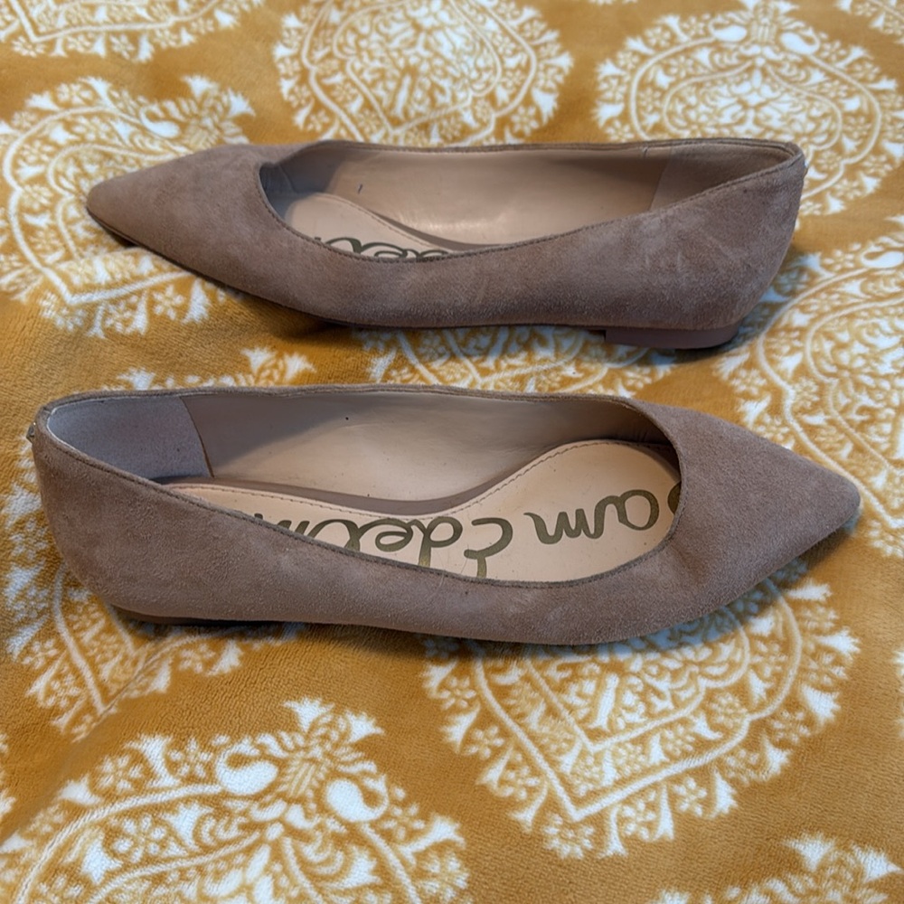 Sam Edelman Tan Suede Flats - 6w - Picture 4 of 5